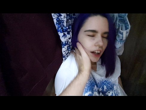 ❤️ Našao sam svoju sestru u ormaru i pomogao joj da svrši ❤❌ Analni porno kod nas